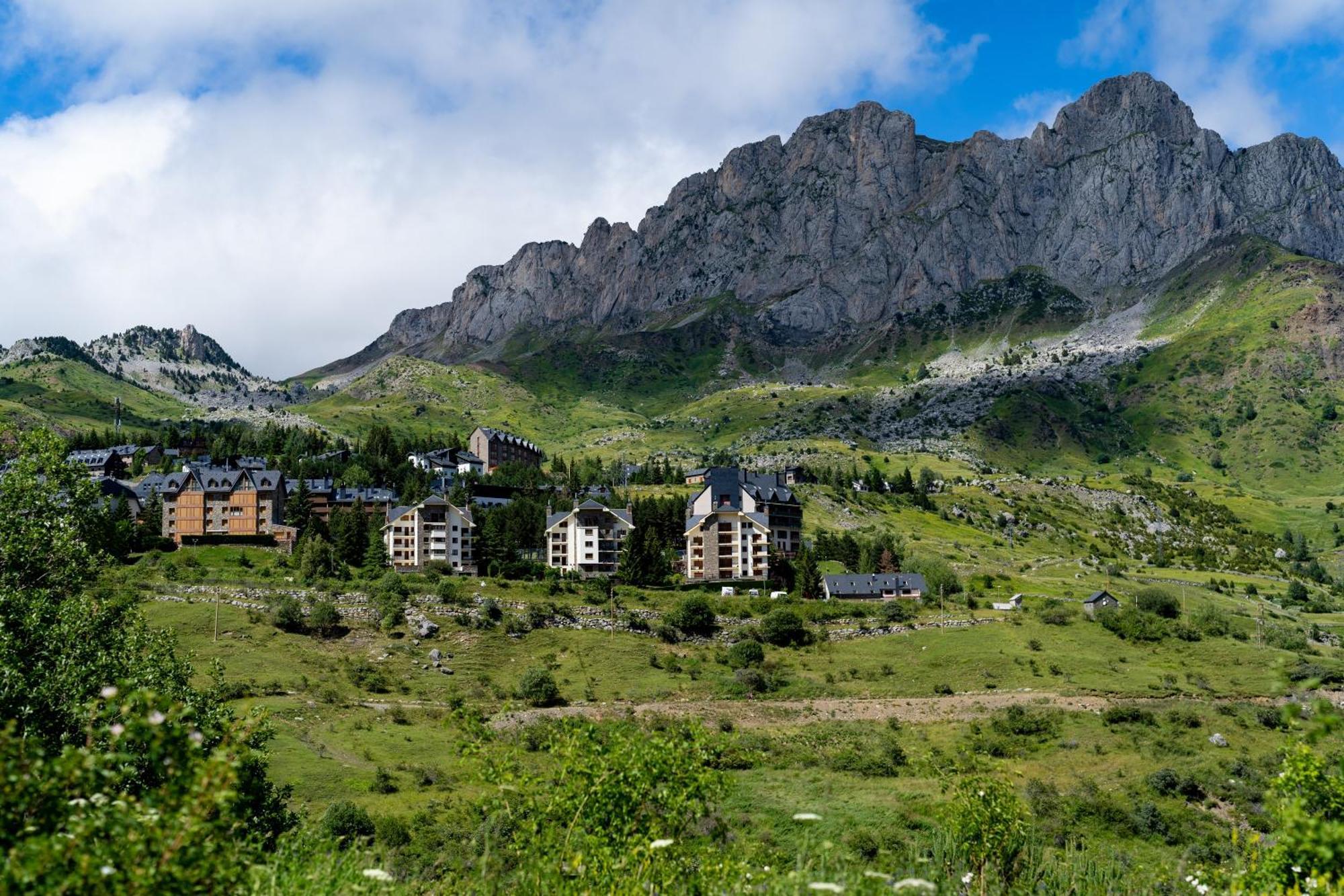 Snoe Villa De Sallent 4 Sallent de Gállego المظهر الخارجي الصورة